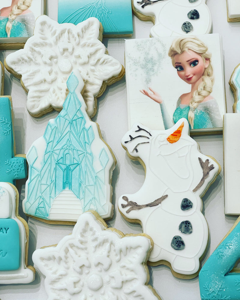 Elsa Cookie_White Castle Cookie and Snowflake Cookie
